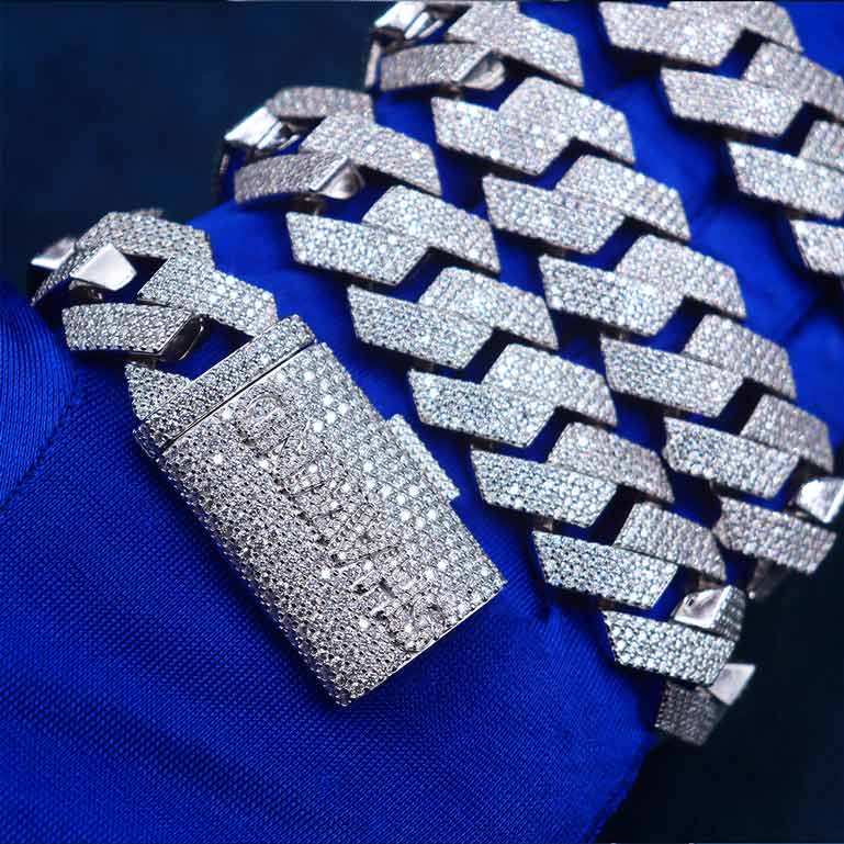 custom clasp 20mm moissanite cuban link chain in hand