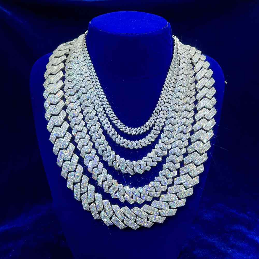 VVS Moissanite Cuban Link Chain (ALL SIZES)