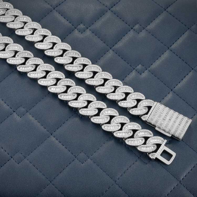 日本未入荷 KING ICE☆18MM ICED BAGUETTE MIAMI CUBAN CHAIN 18MM Baguette Moissanite Miami Cuban Link Chain 14K Gold